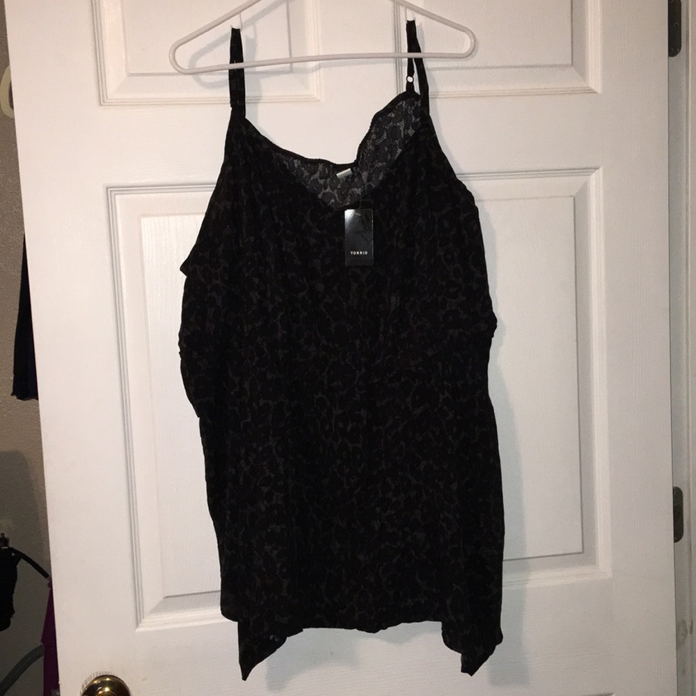 Animal print /lace print shark tail hem tank top